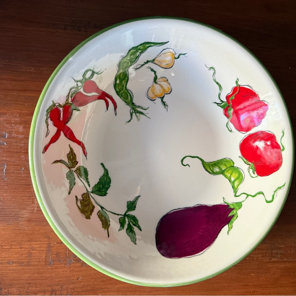 Harry And David Pasta Bowl Made In Portugal  NEW unused Vegetable Garden Motif